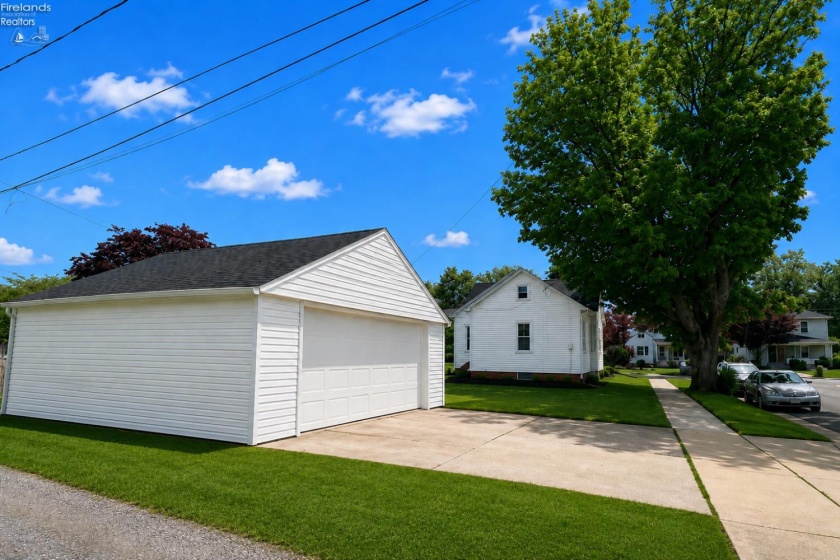 216 Buchanan Street, Fremont, 43420, 2 Bedrooms Bedrooms, ,1 BathroomBathrooms,Residential,For Sale,Buchanan,20261964