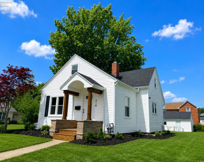 216 Buchanan Street, Fremont, 43420, 2 Bedrooms Bedrooms, ,1 BathroomBathrooms,Residential,For Sale,Buchanan,20261964