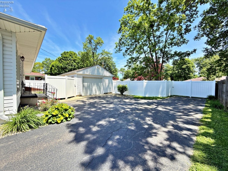 25 Linwood Road, Tiffin, 44883, 3 Bedrooms Bedrooms, ,2 BathroomsBathrooms,Residential,For Sale,Linwood,20262006