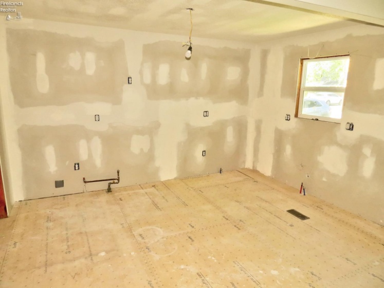 1026 Lincoln Avenue, Fostoria, 44830, 2 Bedrooms Bedrooms, ,3 BathroomsBathrooms,Residential,For Sale,Lincoln,20262066
