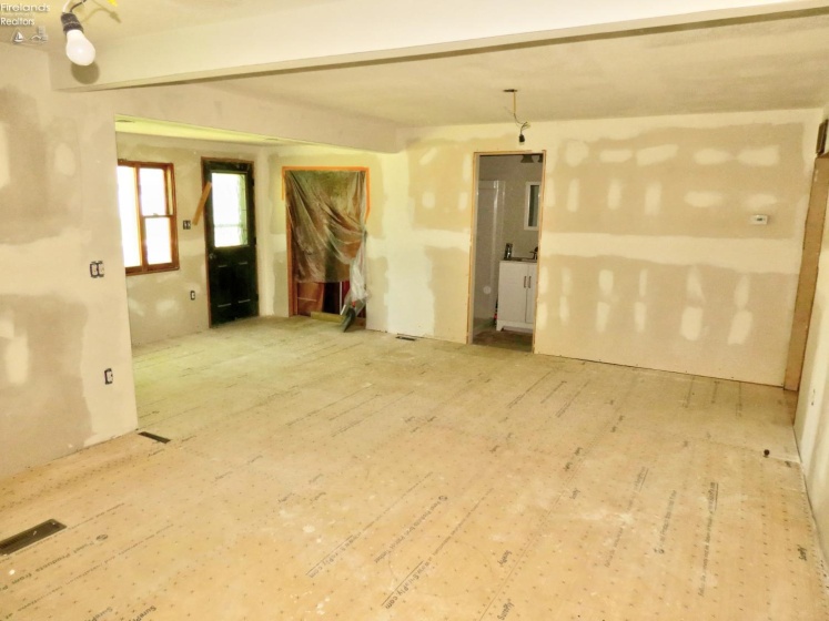1026 Lincoln Avenue, Fostoria, 44830, 2 Bedrooms Bedrooms, ,3 BathroomsBathrooms,Residential,For Sale,Lincoln,20262066