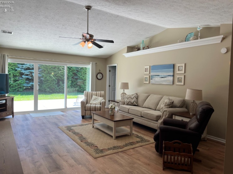 404 Leisure Drive, Huron, 44839, 3 Bedrooms Bedrooms, ,2 BathroomsBathrooms,Residential,For Sale,Leisure,20261994