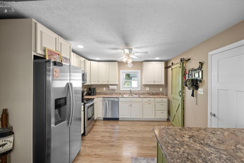7407 Hayes Avenue, Sandusky, 44870, 2 Bedrooms Bedrooms, ,1 BathroomBathrooms,Residential,For Sale,Hayes,20262075