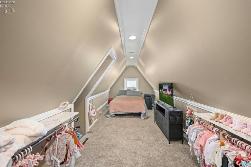 7407 Hayes Avenue, Sandusky, 44870, 2 Bedrooms Bedrooms, ,1 BathroomBathrooms,Residential,For Sale,Hayes,20262075