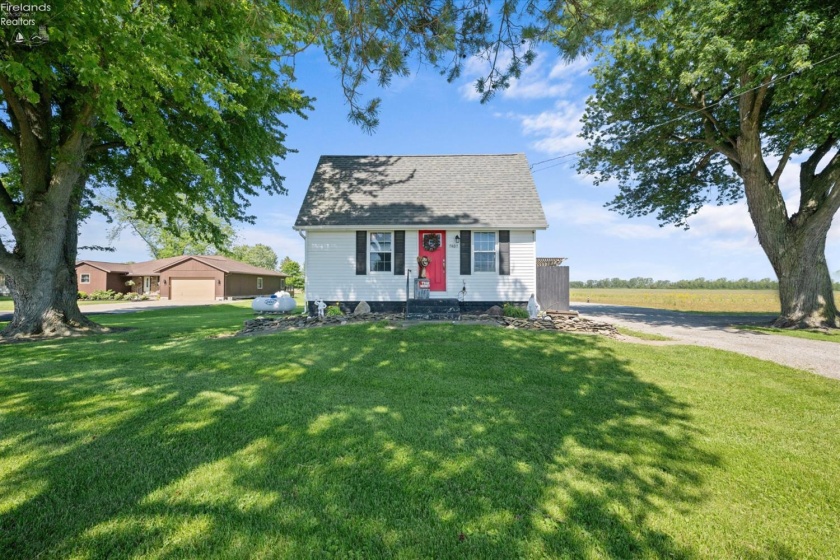 7407 Hayes Avenue, Sandusky, 44870, 2 Bedrooms Bedrooms, ,1 BathroomBathrooms,Residential,For Sale,Hayes,20262075
