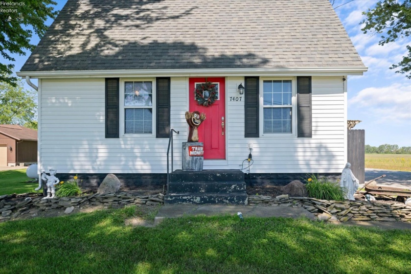 7407 Hayes Avenue, Sandusky, 44870, 2 Bedrooms Bedrooms, ,1 BathroomBathrooms,Residential,For Sale,Hayes,20262075