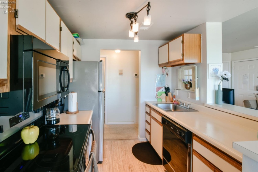 264 Clinton Reef, Port Clinton, 43452, 1 Bedroom Bedrooms, ,1 BathroomBathrooms,Residential,For Sale,Clinton Reef,20262037