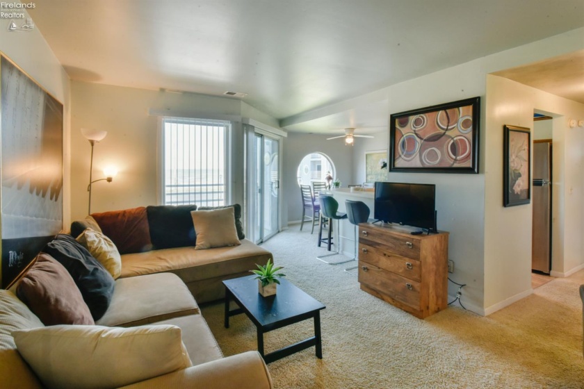 264 Clinton Reef, Port Clinton, 43452, 1 Bedroom Bedrooms, ,1 BathroomBathrooms,Residential,For Sale,Clinton Reef,20262037