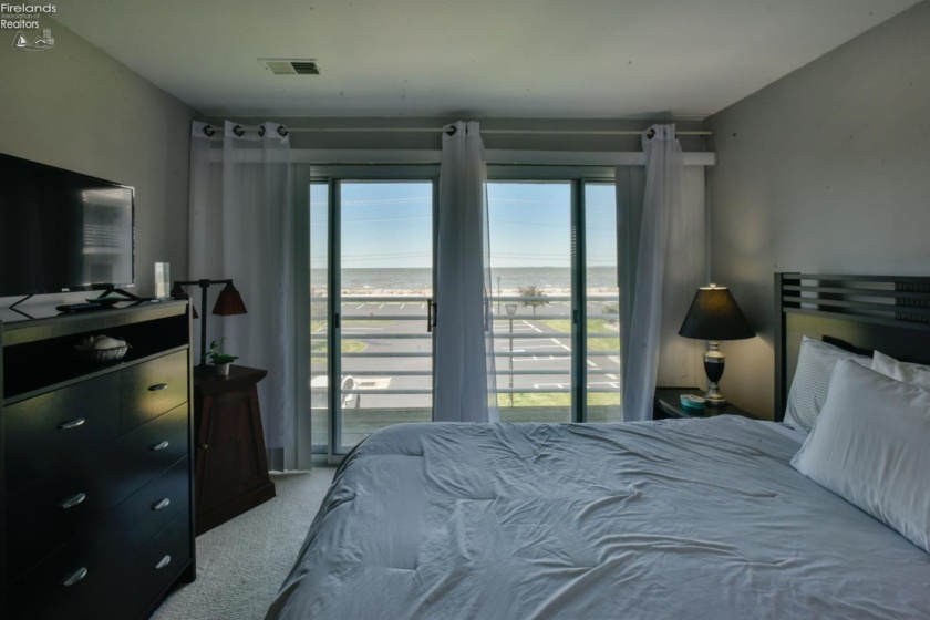 264 Clinton Reef, Port Clinton, 43452, 1 Bedroom Bedrooms, ,1 BathroomBathrooms,Residential,For Sale,Clinton Reef,20262037