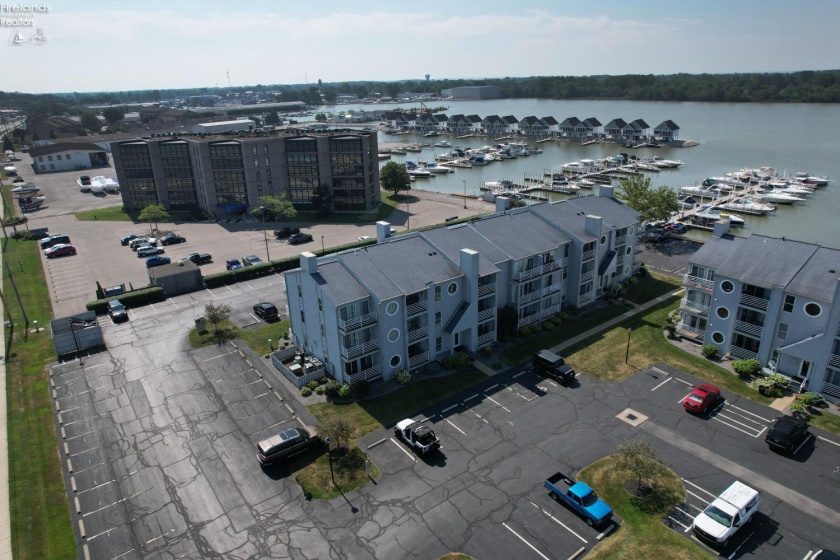 264 Clinton Reef, Port Clinton, 43452, 1 Bedroom Bedrooms, ,1 BathroomBathrooms,Residential,For Sale,Clinton Reef,20262037