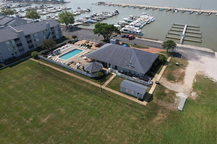 264 Clinton Reef, Port Clinton, 43452, 1 Bedroom Bedrooms, ,1 BathroomBathrooms,Residential,For Sale,Clinton Reef,20262037