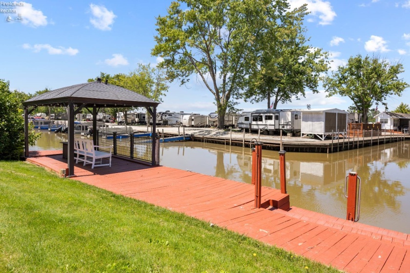 2861 County Road 198 Road, Fremont, 43420, 3 Bedrooms Bedrooms, ,2 BathroomsBathrooms,Residential,For Sale,County Road 198,20262030