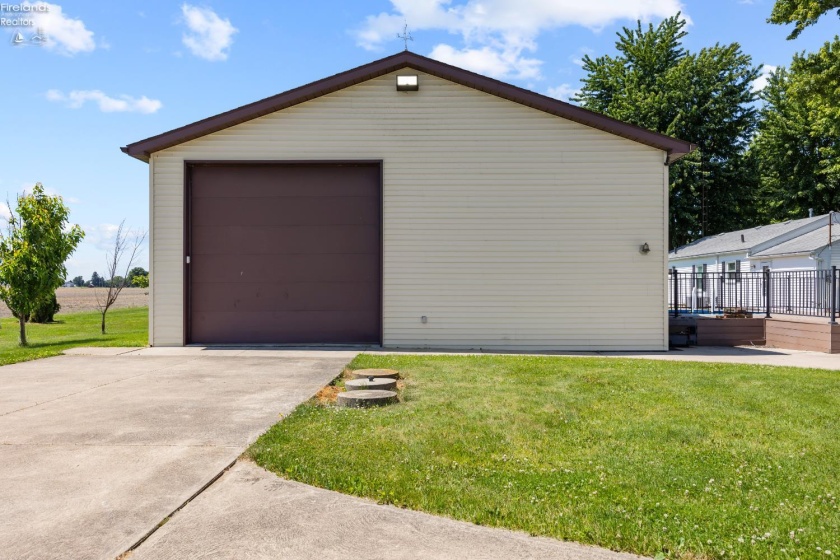 2861 County Road 198 Road, Fremont, 43420, 3 Bedrooms Bedrooms, ,2 BathroomsBathrooms,Residential,For Sale,County Road 198,20262030