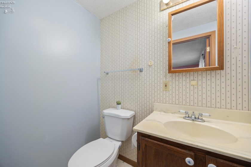 2029 Catawba Road, Port Clinton, 43452, 3 Bedrooms Bedrooms, ,2 BathroomsBathrooms,Residential,For Sale,Catawba,20262048