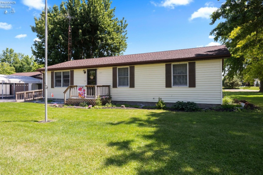 2029 Catawba Road, Port Clinton, 43452, 3 Bedrooms Bedrooms, ,2 BathroomsBathrooms,Residential,For Sale,Catawba,20262048