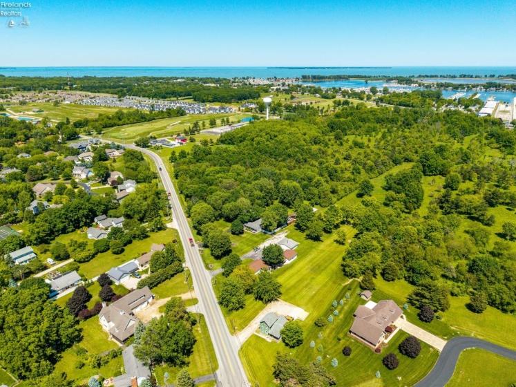 2029 Catawba Road, Port Clinton, 43452, 3 Bedrooms Bedrooms, ,2 BathroomsBathrooms,Residential,For Sale,Catawba,20262048