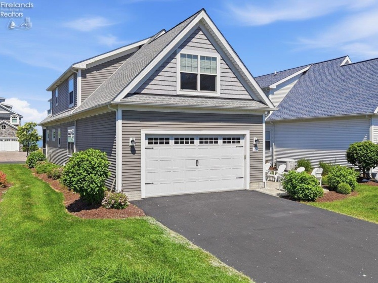156 Cove Court Drive, Marblehead, 43440, 6 Bedrooms Bedrooms, ,4 BathroomsBathrooms,Residential,For Sale,Cove Court,20262095