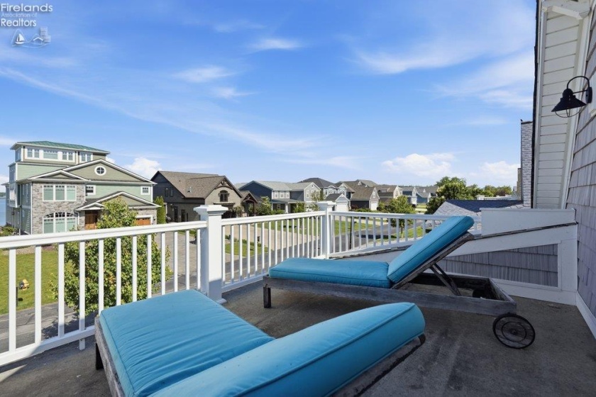 156 Cove Court Drive, Marblehead, 43440, 6 Bedrooms Bedrooms, ,4 BathroomsBathrooms,Residential,For Sale,Cove Court,20262095
