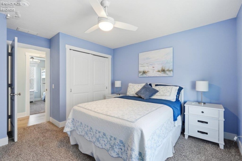 156 Cove Court Drive, Marblehead, 43440, 6 Bedrooms Bedrooms, ,4 BathroomsBathrooms,Residential,For Sale,Cove Court,20262095