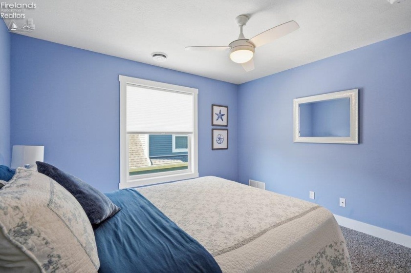 156 Cove Court Drive, Marblehead, 43440, 6 Bedrooms Bedrooms, ,4 BathroomsBathrooms,Residential,For Sale,Cove Court,20262095