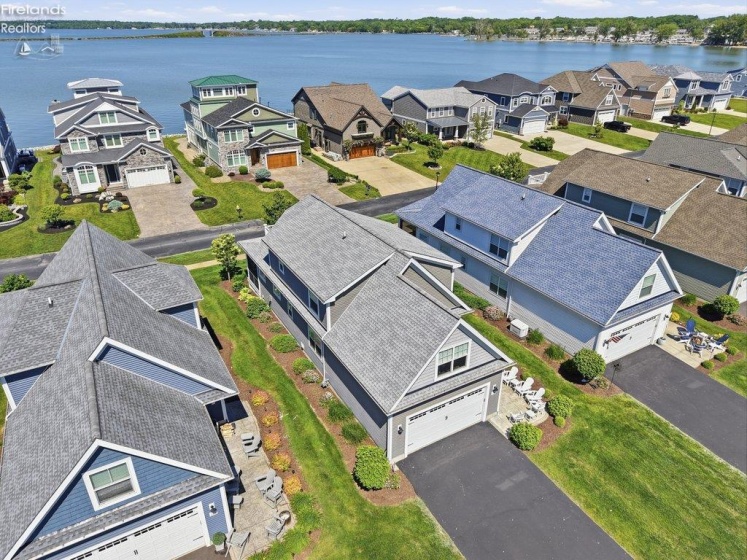 156 Cove Court Drive, Marblehead, 43440, 6 Bedrooms Bedrooms, ,4 BathroomsBathrooms,Residential,For Sale,Cove Court,20262095