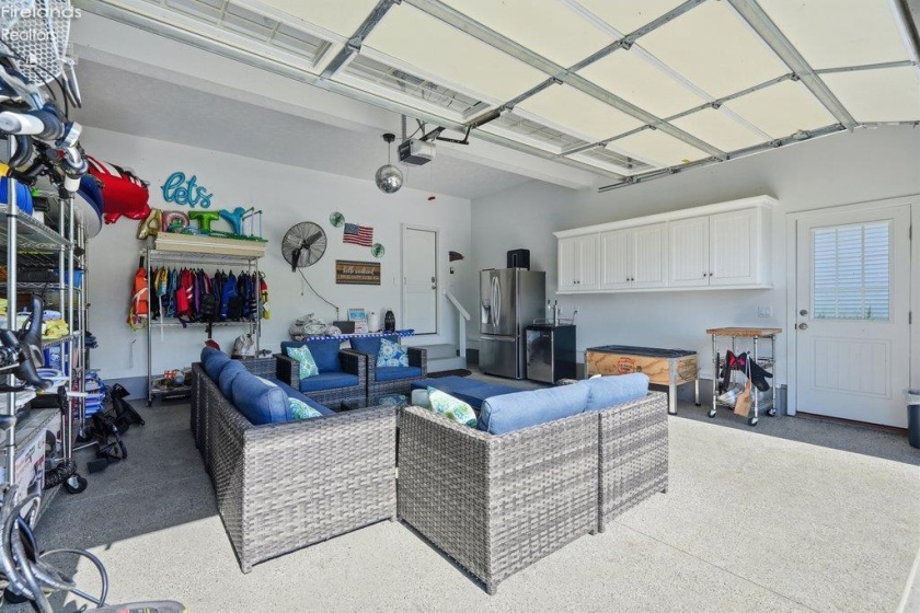 156 Cove Court Drive, Marblehead, 43440, 6 Bedrooms Bedrooms, ,4 BathroomsBathrooms,Residential,For Sale,Cove Court,20262095
