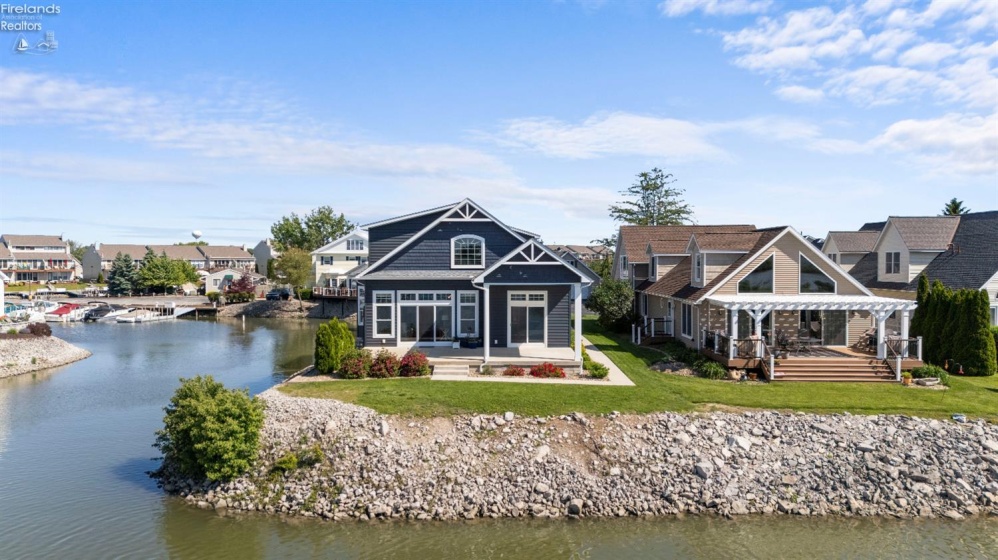 5256 Ellithorpe Drive, Port Clinton, 43452, 3 Bedrooms Bedrooms, ,4 BathroomsBathrooms,Residential,For Sale,Ellithorpe,20262093