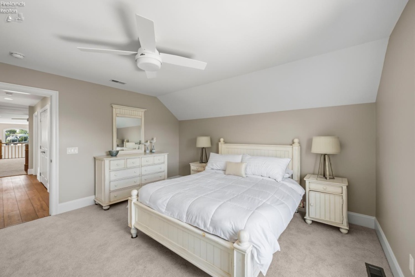 5256 Ellithorpe Drive, Port Clinton, 43452, 3 Bedrooms Bedrooms, ,4 BathroomsBathrooms,Residential,For Sale,Ellithorpe,20262093