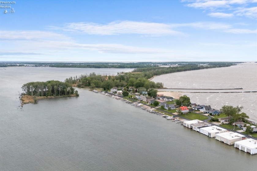 8300 Gravel Bar, Marblehead, 43440, 4 Bedrooms Bedrooms, ,3 BathroomsBathrooms,Residential,For Sale,Gravel Bar,20262080