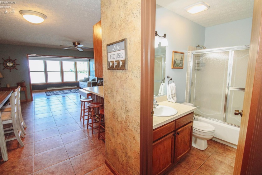 230 Lakeshore Drive, Port Clinton, 43452, 1 Bedroom Bedrooms, ,1 BathroomBathrooms,Residential,For Sale,Lakeshore,20262002