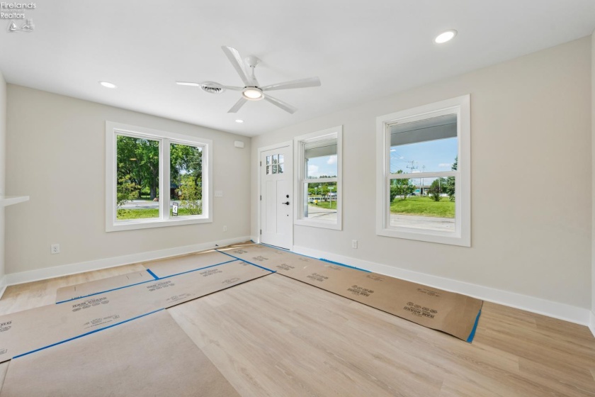 21 Shawnee Drive, Port Clinton, 43452, 3 Bedrooms Bedrooms, ,1 BathroomBathrooms,Residential,For Sale,Shawnee,20261915