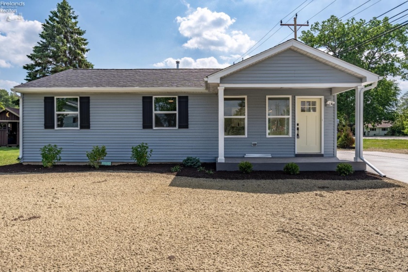 21 Shawnee Drive, Port Clinton, 43452, 3 Bedrooms Bedrooms, ,1 BathroomBathrooms,Residential,For Sale,Shawnee,20261915