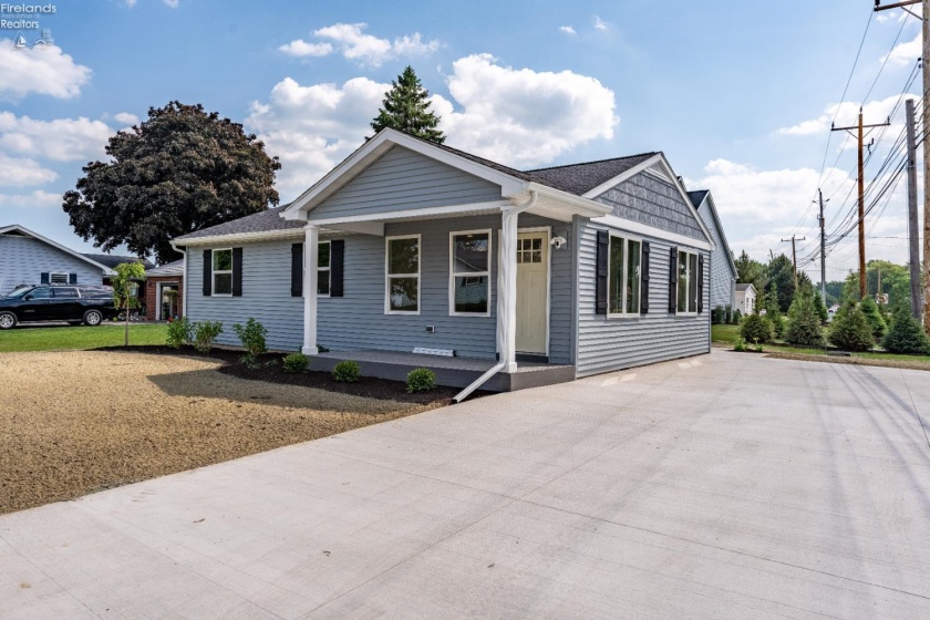 21 Shawnee Drive, Port Clinton, 43452, 3 Bedrooms Bedrooms, ,1 BathroomBathrooms,Residential,For Sale,Shawnee,20261915