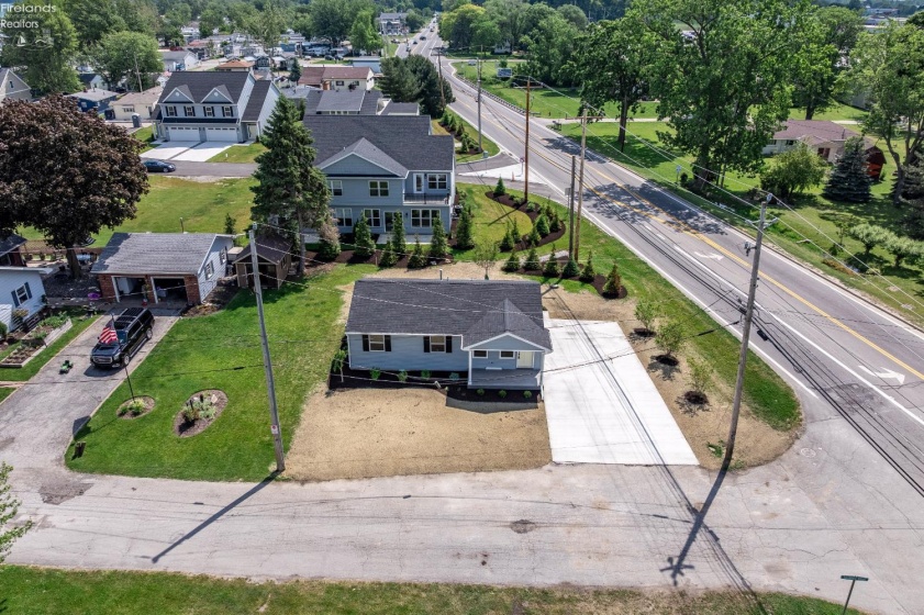 21 Shawnee Drive, Port Clinton, 43452, 3 Bedrooms Bedrooms, ,1 BathroomBathrooms,Residential,For Sale,Shawnee,20261915