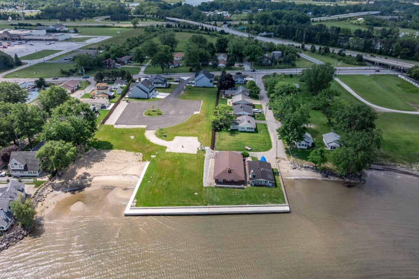 21 Shawnee Drive, Port Clinton, 43452, 3 Bedrooms Bedrooms, ,1 BathroomBathrooms,Residential,For Sale,Shawnee,20261915