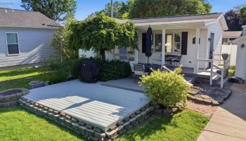 116 Ash Street, Port Clinton, 43452, 3 Bedrooms Bedrooms, ,2 BathroomsBathrooms,Residential,For Sale,Ash,20262074 116 Ash Street, Port Clinton, 43452, 3 Bedrooms Bedrooms, ,2 BathroomsBathrooms,Residential,For Sale,Ash,20262074