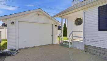 116 Ash Street, Port Clinton, 43452, 3 Bedrooms Bedrooms, ,2 BathroomsBathrooms,Residential,For Sale,Ash,20262074 116 Ash Street, Port Clinton, 43452, 3 Bedrooms Bedrooms, ,2 BathroomsBathrooms,Residential,For Sale,Ash,20262074