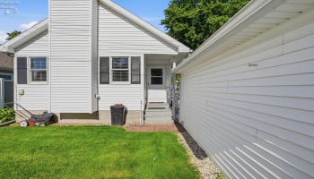 116 Ash Street, Port Clinton, 43452, 3 Bedrooms Bedrooms, ,2 BathroomsBathrooms,Residential,For Sale,Ash,20262074 116 Ash Street, Port Clinton, 43452, 3 Bedrooms Bedrooms, ,2 BathroomsBathrooms,Residential,For Sale,Ash,20262074