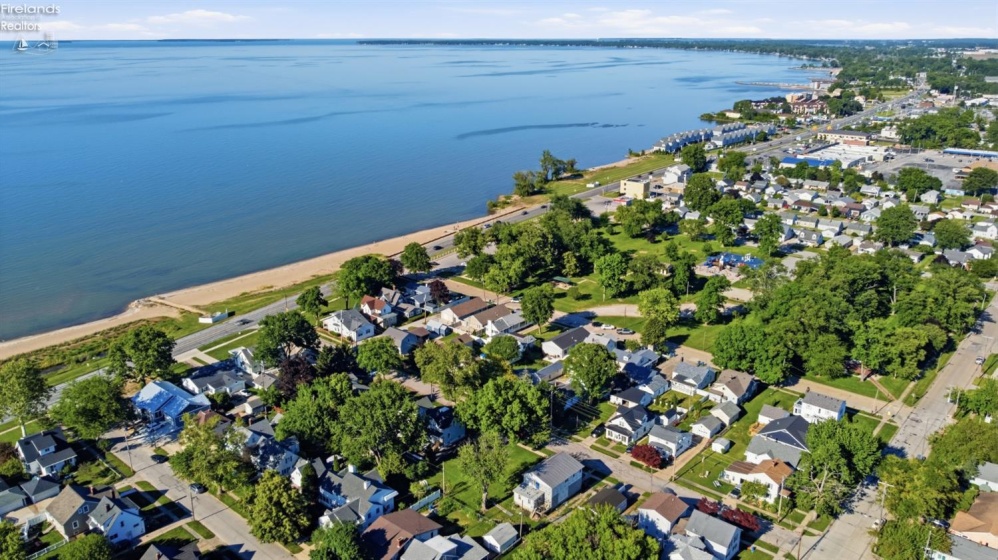 116 Ash Street, Port Clinton, 43452, 3 Bedrooms Bedrooms, ,2 BathroomsBathrooms,Residential,For Sale,Ash,20262074