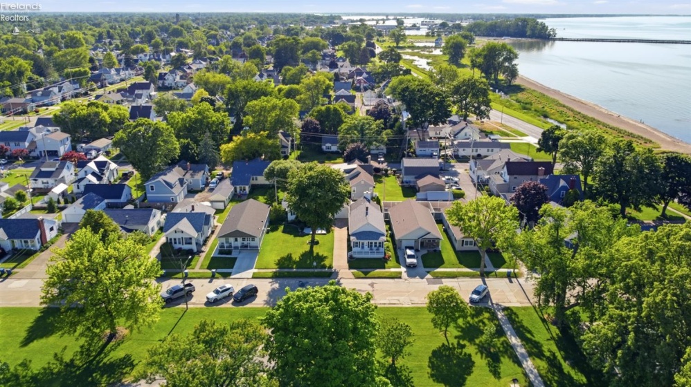 116 Ash Street, Port Clinton, 43452, 3 Bedrooms Bedrooms, ,2 BathroomsBathrooms,Residential,For Sale,Ash,20262074