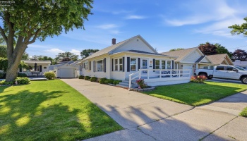 116 Ash Street, Port Clinton, 43452, 3 Bedrooms Bedrooms, ,2 BathroomsBathrooms,Residential,For Sale,Ash,20262074 116 Ash Street, Port Clinton, 43452, 3 Bedrooms Bedrooms, ,2 BathroomsBathrooms,Residential,For Sale,Ash,20262074