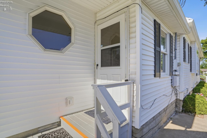 116 Ash Street, Port Clinton, 43452, 3 Bedrooms Bedrooms, ,2 BathroomsBathrooms,Residential,For Sale,Ash,20262074