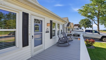 116 Ash Street, Port Clinton, 43452, 3 Bedrooms Bedrooms, ,2 BathroomsBathrooms,Residential,For Sale,Ash,20262074 116 Ash Street, Port Clinton, 43452, 3 Bedrooms Bedrooms, ,2 BathroomsBathrooms,Residential,For Sale,Ash,20262074
