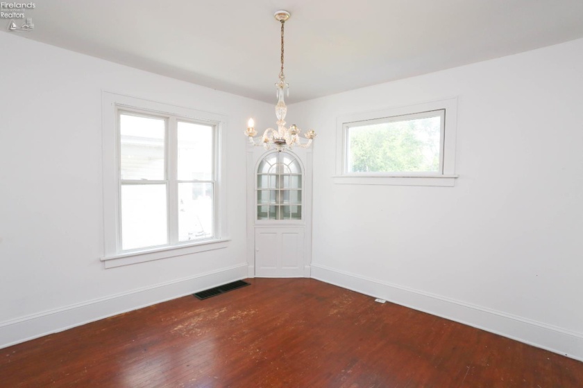 417 Jefferson Street, Sandusky, 44870, 3 Bedrooms Bedrooms, ,2 BathroomsBathrooms,Residential,For Sale,Jefferson,20262106