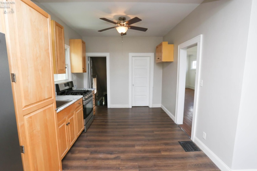 417 Jefferson Street, Sandusky, 44870, 3 Bedrooms Bedrooms, ,2 BathroomsBathrooms,Residential,For Sale,Jefferson,20262106