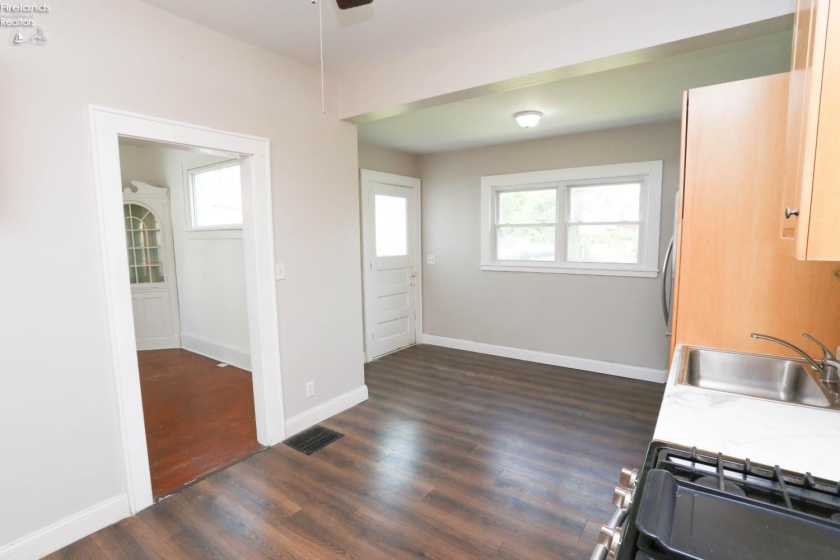 417 Jefferson Street, Sandusky, 44870, 3 Bedrooms Bedrooms, ,2 BathroomsBathrooms,Residential,For Sale,Jefferson,20262106