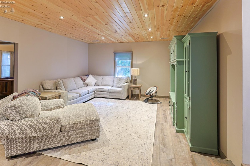 196 Greenwich East Townline Road, New London, 44851, 5 Bedrooms Bedrooms, ,3 BathroomsBathrooms,Residential,For Sale,Greenwich East Townline,20261734
