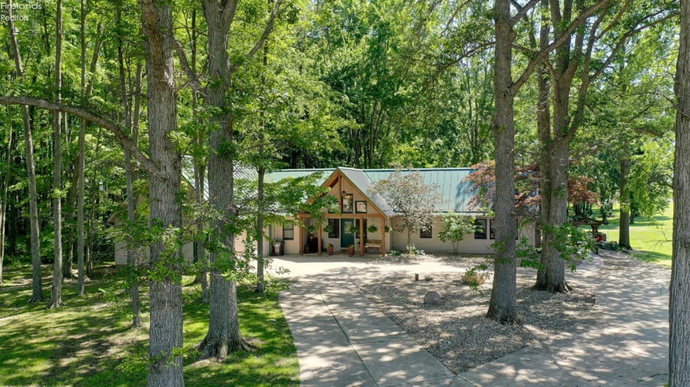 196 Greenwich East Townline Road, New London, 44851, 5 Bedrooms Bedrooms, ,3 BathroomsBathrooms,Residential,For Sale,Greenwich East Townline,20261734