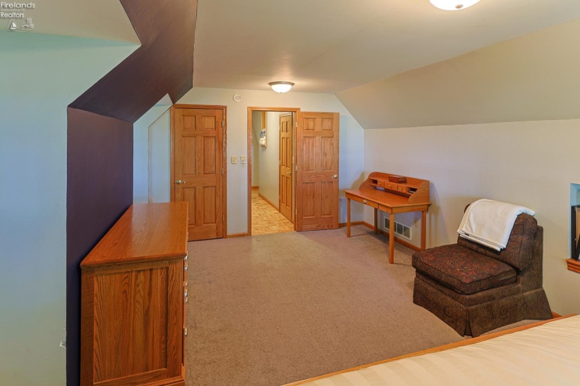 196 Greenwich East Townline Road, New London, 44851, 5 Bedrooms Bedrooms, ,3 BathroomsBathrooms,Residential,For Sale,Greenwich East Townline,20261734