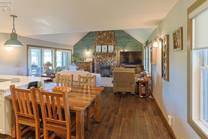 196 Greenwich East Townline Road, New London, 44851, 5 Bedrooms Bedrooms, ,3 BathroomsBathrooms,Residential,For Sale,Greenwich East Townline,20261734